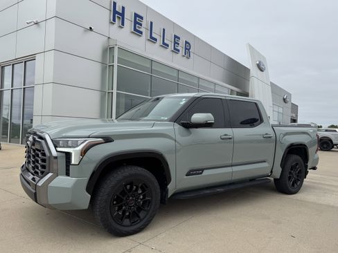 Used 2024 Toyota Tundra Platinum w/ TRD Off-Road Package AWD/4WD image 3