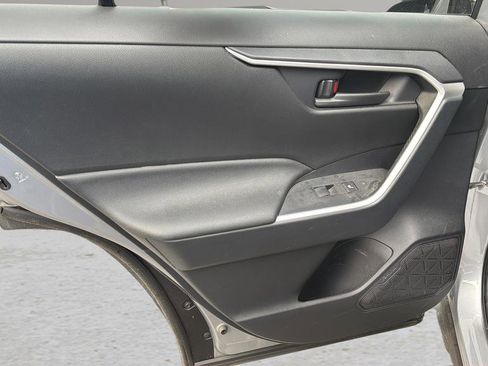 Used 2021 Toyota RAV4 SE w/ Weather & Moonroof Package image 11