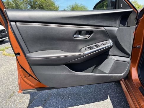 Used 2024 Nissan Sentra SR FWD image 8
