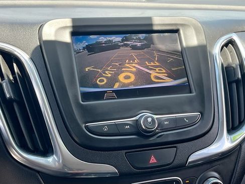 Used 2020 Chevrolet Equinox LT FWD image 13