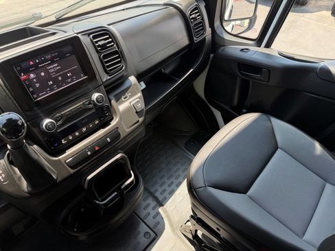 Used 2025 RAM ProMaster 2500 w/ Convenience Group FWD image 19
