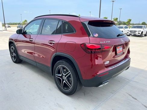 New 2026 Mercedes-Benz GLA 250 image 5