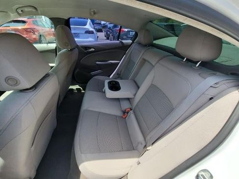 Used 2016 Chevrolet Cruze LT FWD image 21