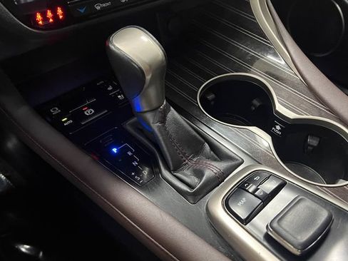 Used 2017 Lexus RX 350 AWD w/ Luxury Package image 21