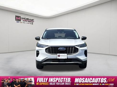 Used 2025 Ford Escape Active w/ Tech Pack #1 AWD/4WD image 2