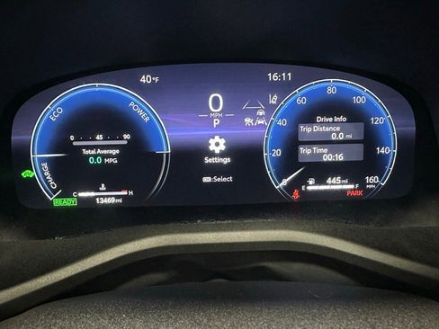 Used 2025 Toyota Camry XSE image 23