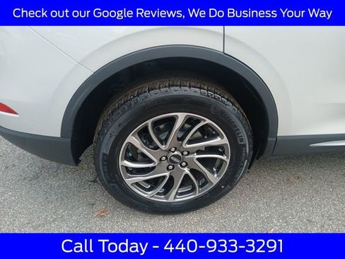 Used 2022 Lincoln Corsair AWD w/ Equipment Group 101A image 14