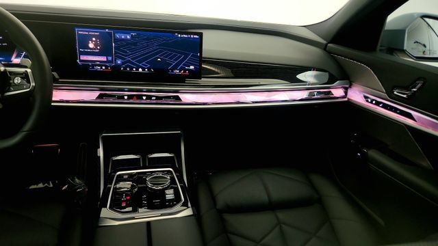 Used 2025 BMW 740i RWD image 54