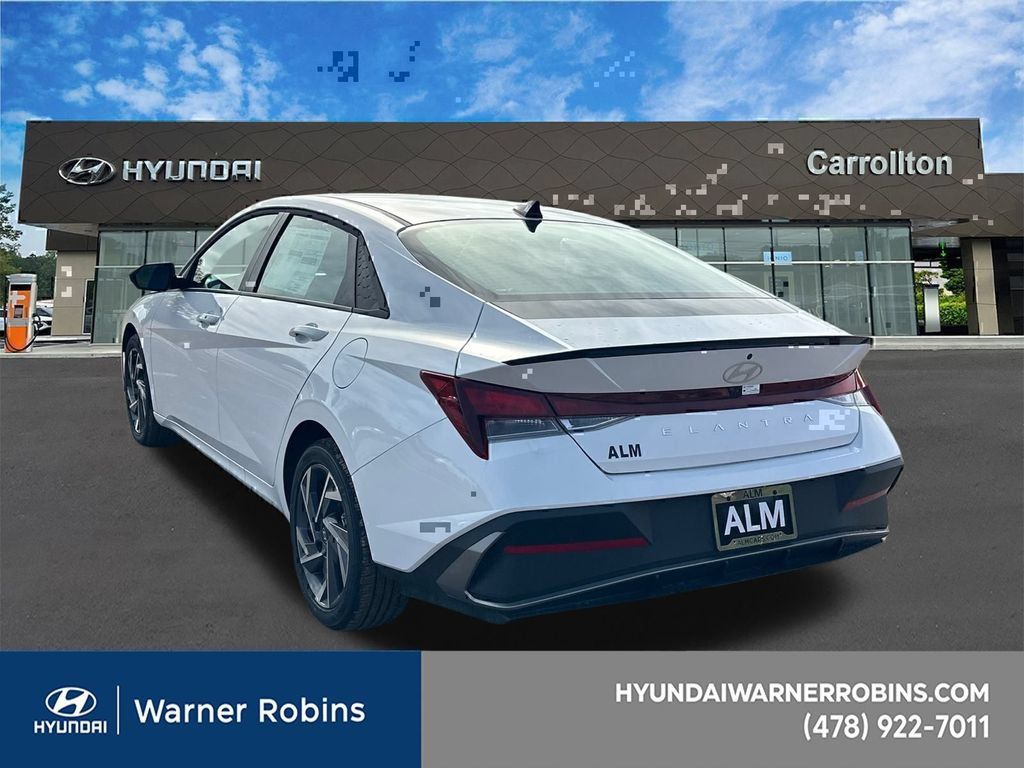 New 2025 Hyundai Elantra Sport FWD image 6