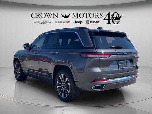Used 2022 Jeep Grand Cherokee Overland AWD/4WD image 7