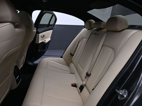 Used 2021 BMW 330i xDrive Sedan w/ Convenience Package image 16