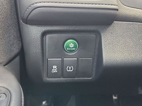 Used 2022 Honda HR-V Sport image 16