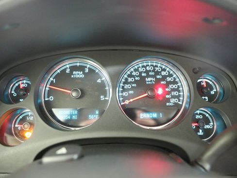 Used 2011 GMC Sierra 3500 Denali image 4