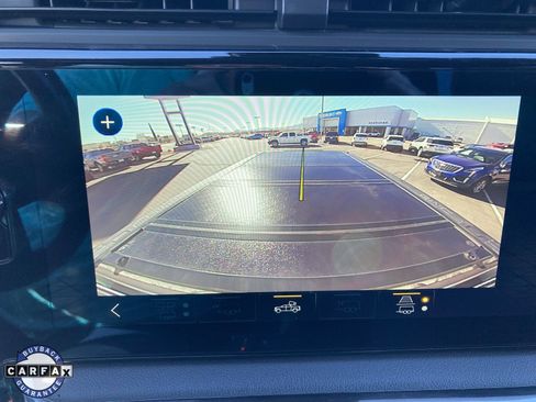 Certified 2022 GMC Sierra 1500 AT4 w/ AT4 Premium Package image 30