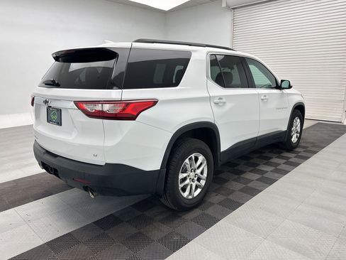 Certified 2020 Chevrolet Traverse LT w/ LPO, Black Accent Package AWD/4WD image 9