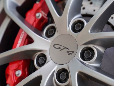 Used 2023 Porsche 718 Cayman GT4 RWD image 29