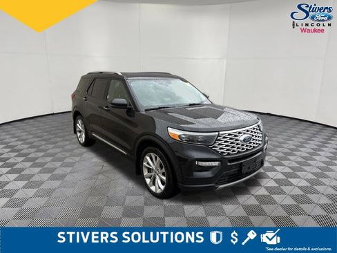 Used 2022 Ford Explorer Platinum w/ Equipment Group 601A AWD/4WD image 3