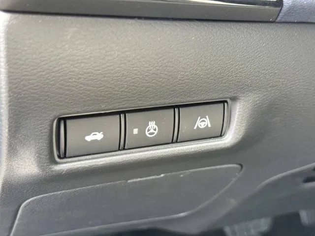 Used 2026 Nissan Sentra SL w/ Floor Mat Package FWD image 33