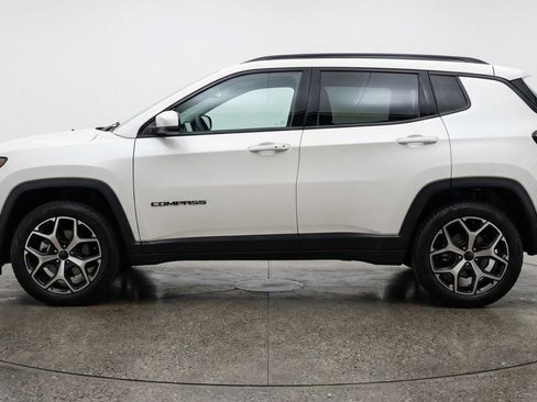 Used 2025 Jeep Compass Limited AWD/4WD image 5