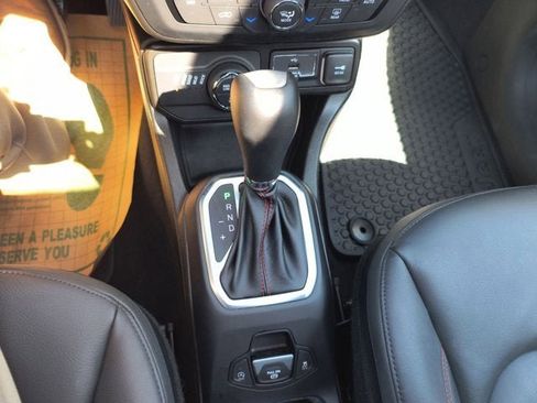 Used 2023 Jeep Renegade Trailhawk w/ Sun/Sound Group AWD/4WD image 14