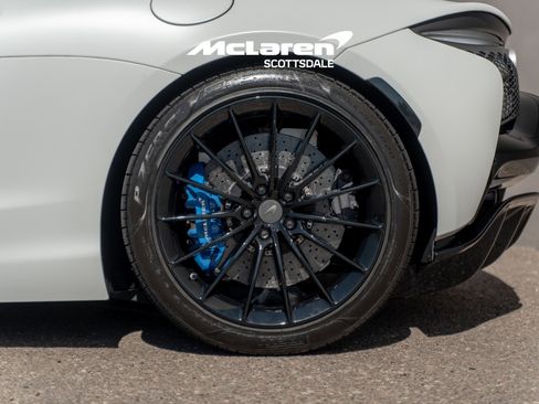 Used 2025 McLaren Artura Spider RWD image 27