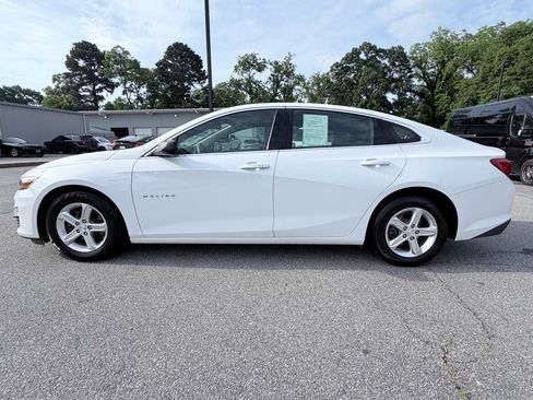 Used 2021 Chevrolet Malibu LS FWD image 5