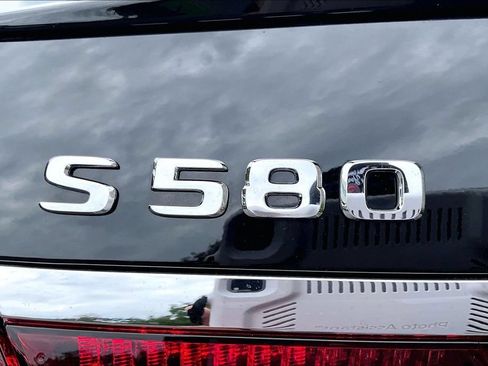 Certified 2023 Mercedes-Benz S 580 4MATIC Sedan image 33