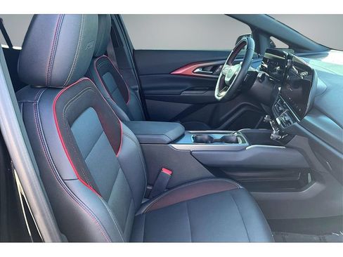 Used 2024 Chevrolet Equinox EV RS FWD image 29