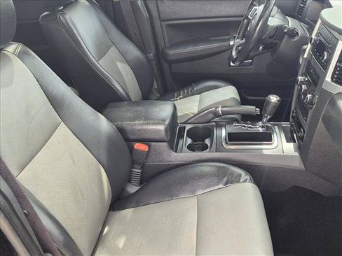 Used 2009 Jeep Grand Cherokee Laredo AWD/4WD image 18