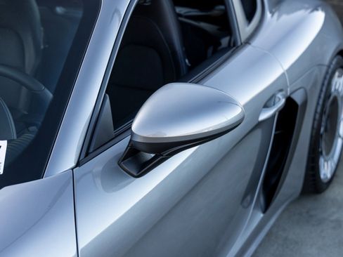 Certified 2025 Porsche 718 Cayman GT4 RS RWD image 22