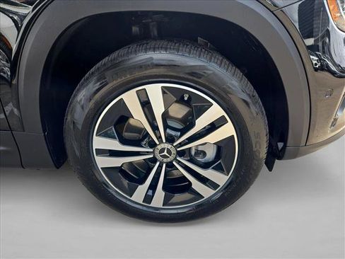 Certified 2025 Mercedes-Benz GLB 250 image 21