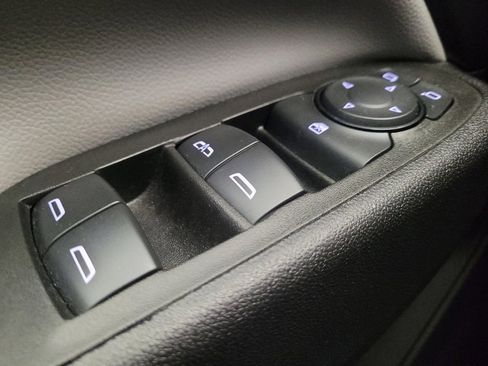 Used 2024 Chevrolet Equinox LS w/ LS Convenience Package FWD image 27