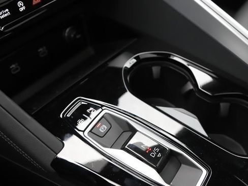 New 2025 Audi Q5 Premium Plus image 27