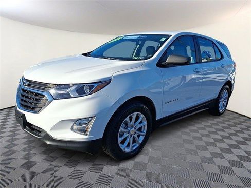 Certified 2021 Chevrolet Equinox LS image 3