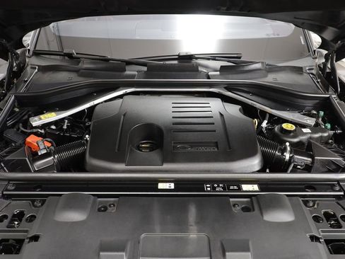 Used 2023 Land Rover Range Rover Sport SE Dynamic image 24