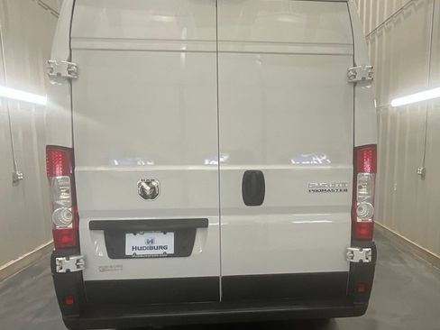 Used 2025 RAM ProMaster 2500 w/ Convenience Group FWD image 20