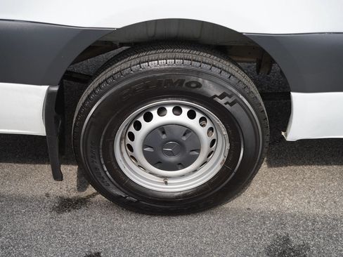 Used 2023 Mercedes-Benz Sprinter 2500 image 29