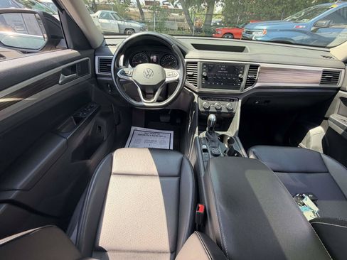 Used 2021 Volkswagen Atlas SE w/ Panoramic Sunroof Package AWD/4WD image 16