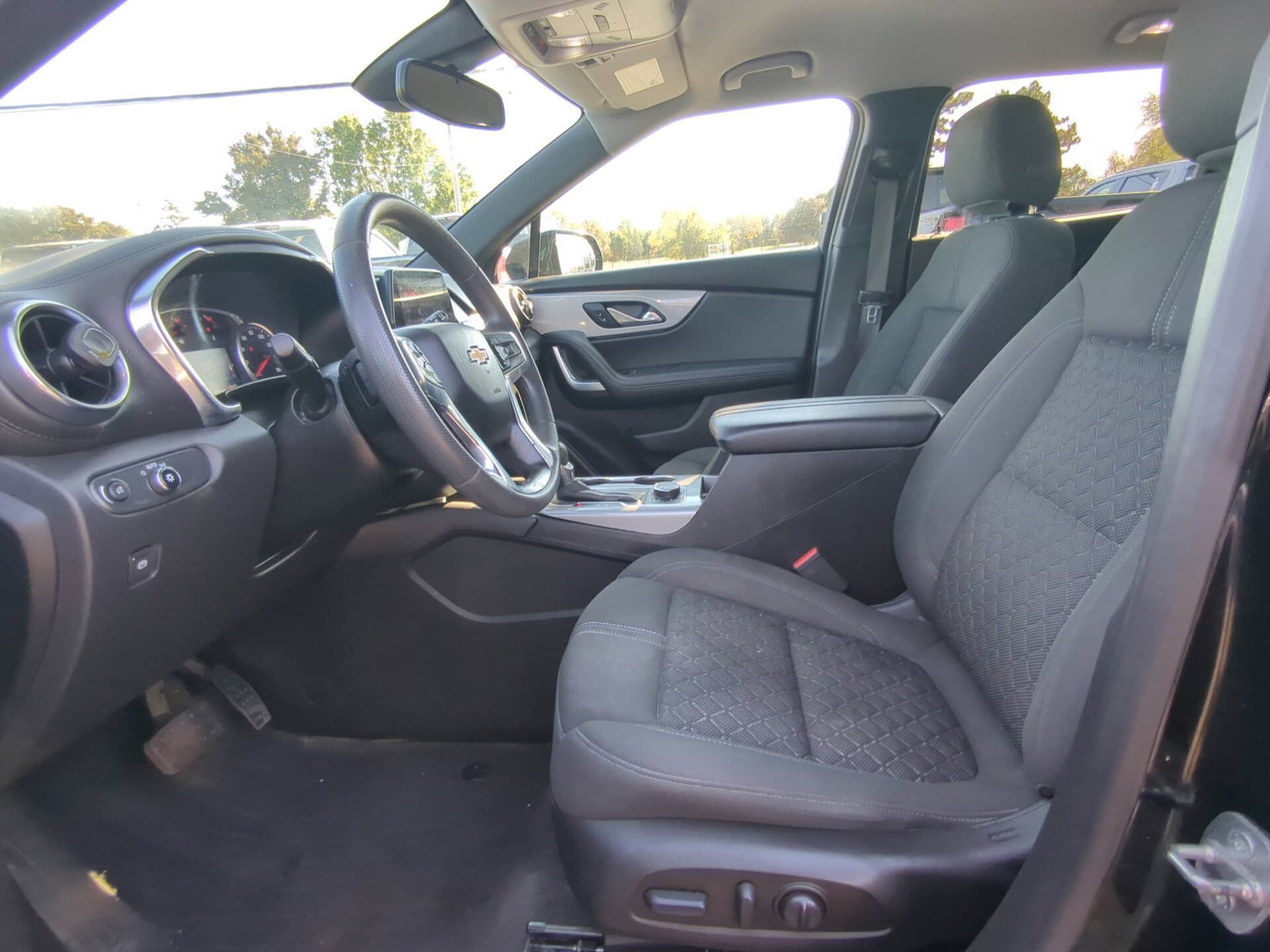 Used 2022 Chevrolet Blazer LT AWD/4WD image 15