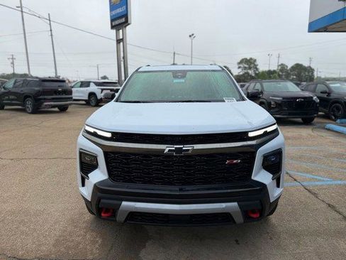 New 2026 Chevrolet Traverse Z71 w/ Enhanced Driving Package AWD/4WD image 2