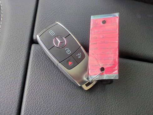 New 2025 Mercedes-Benz GLS 450 4MATIC image 37