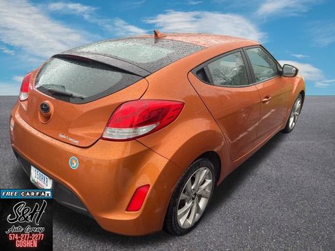 Used 2016 Hyundai Veloster w/ Option Group 02 image 5