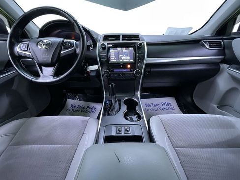 Used 2016 Toyota Camry XSE image 19