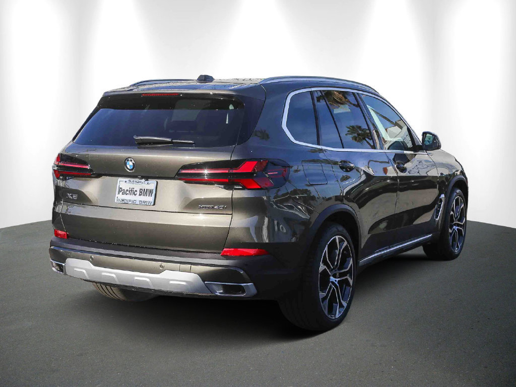 Used 2026 BMW X5 xDrive40i w/ Premium Package AWD/4WD image 6