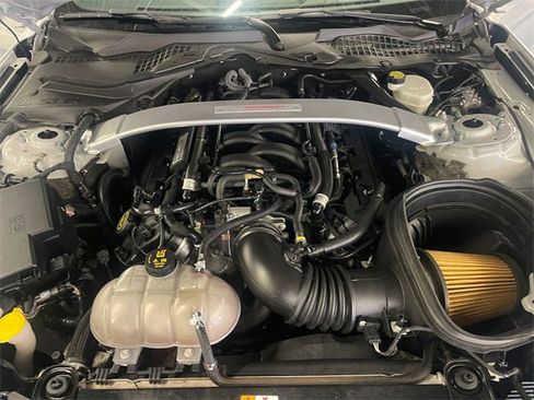 Used 2017 Ford Mustang Shelby GT350 image 20