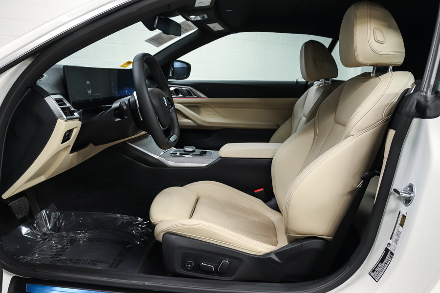 Used 2026 BMW 430i Convertible w/ Convenience Package RWD image 17