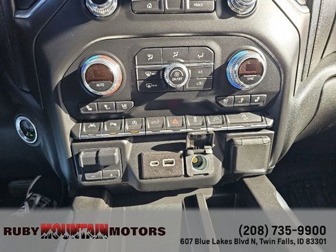 Used 2019 GMC Sierra 1500 AT4 image 24