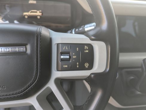 Used 2020 Land Rover Defender 110 HSE image 16