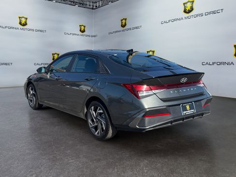 Used 2025 Hyundai Elantra Sport w/ Cargo Package FWD image 3