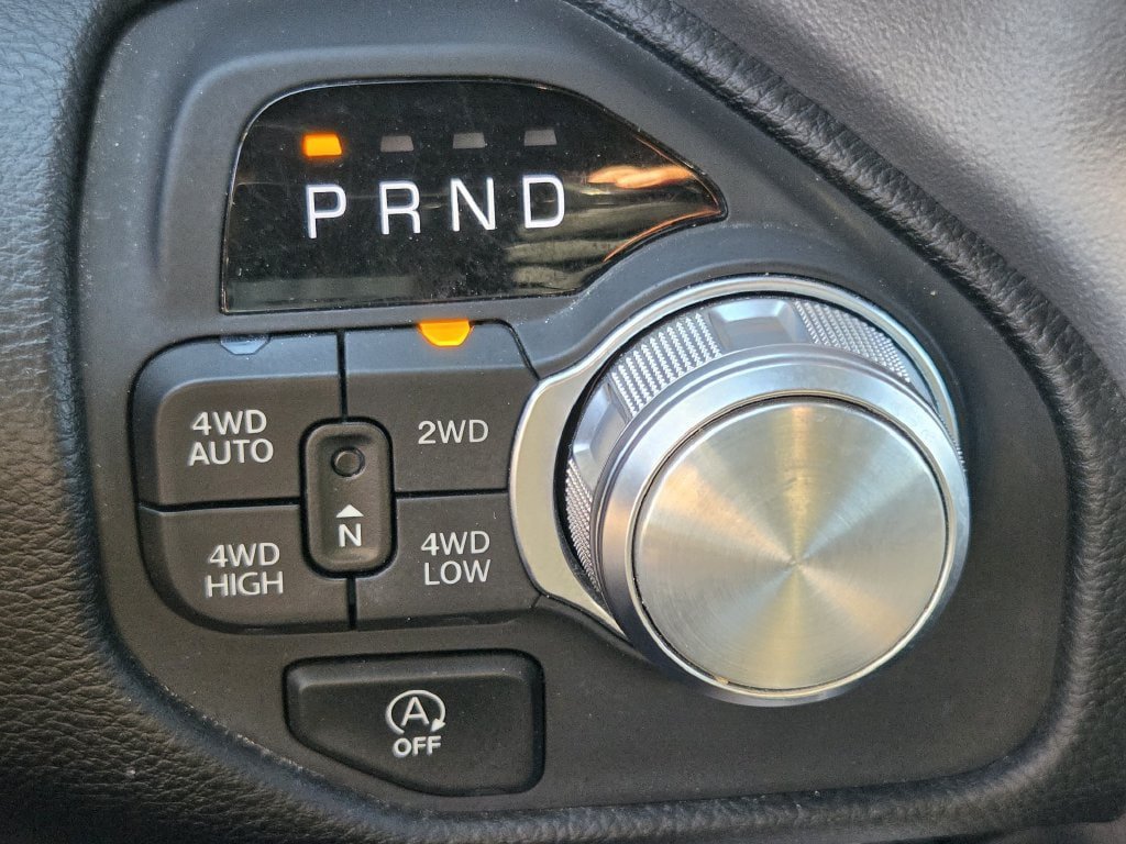 Used 2026 RAM 1500 Laramie AWD/4WD image 19